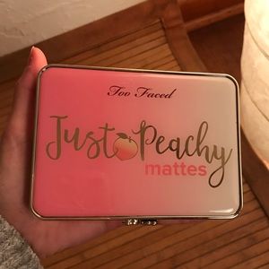 Too Faced Just Peachy Mattes